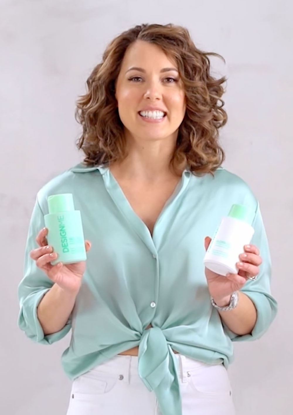 Video explaining benefits of our hydrating shampoo for dry or dull hair.