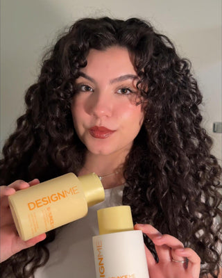 Brianda using BOUNCE.ME curl shampoo and conditioner to refresh and nourish her bouncy curls.